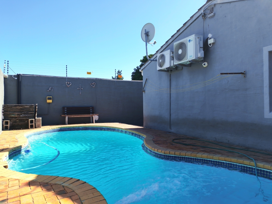 3 Bedroom Property for Sale in Northpine Western Cape